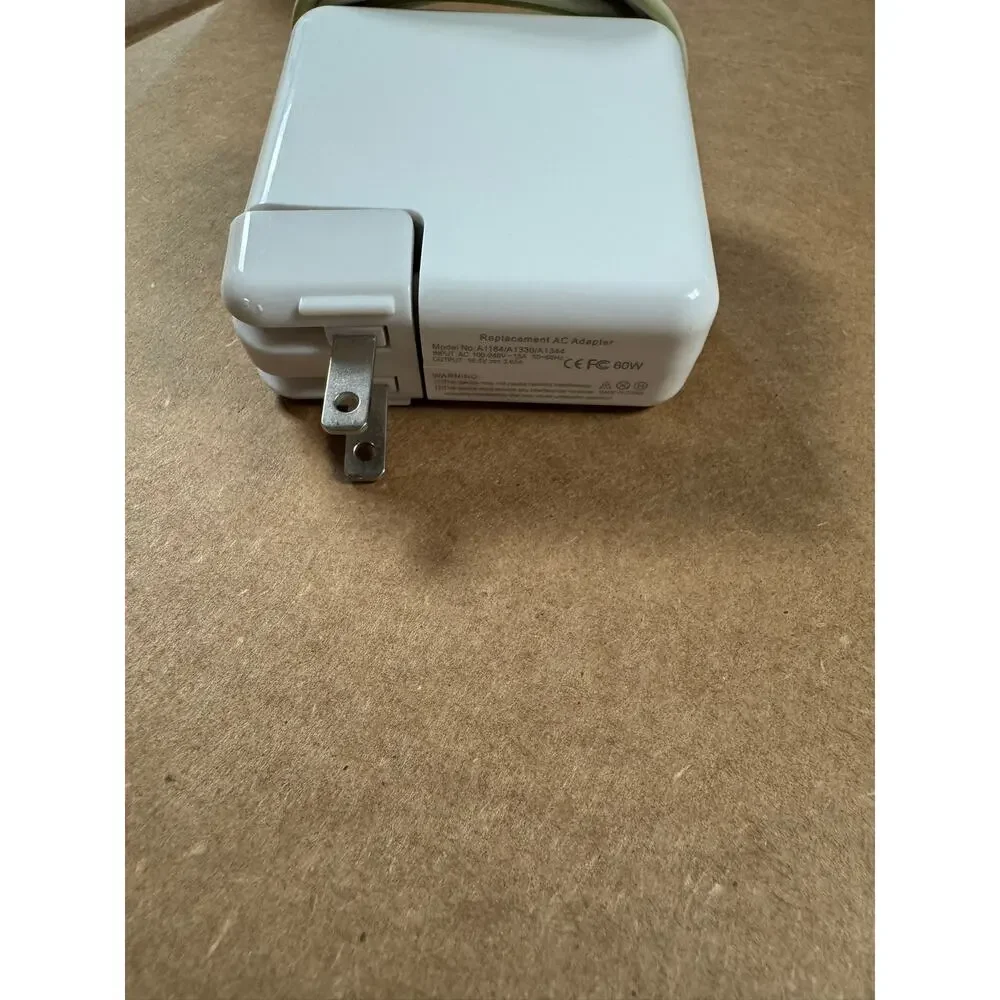 MacBook Charger / used condition